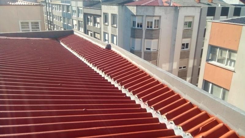 ¿Cómo realizar un mantenimiento preventivo de las cubiertas para evitar filtraciones costosas?