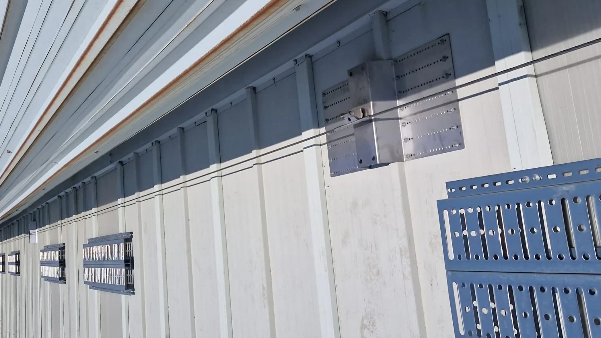 Confíe en nuestra instalación de líneas de vida en A Coruña