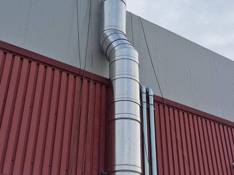 INSTALACIÓN CHIMENEA